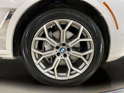 Used 2025 BMW X7 xDrive40i AWD/4WD image 95