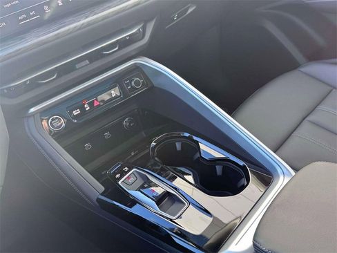 New 2025 Audi Q5 Premium Plus AWD/4WD image 17