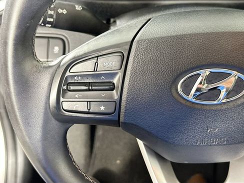Used 2023 Hyundai Venue SEL w/ Cargo Package FWD image 19