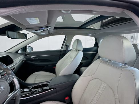 Used 2021 Hyundai Sonata Limited w/ Preferred Accessory Package FWD image 23