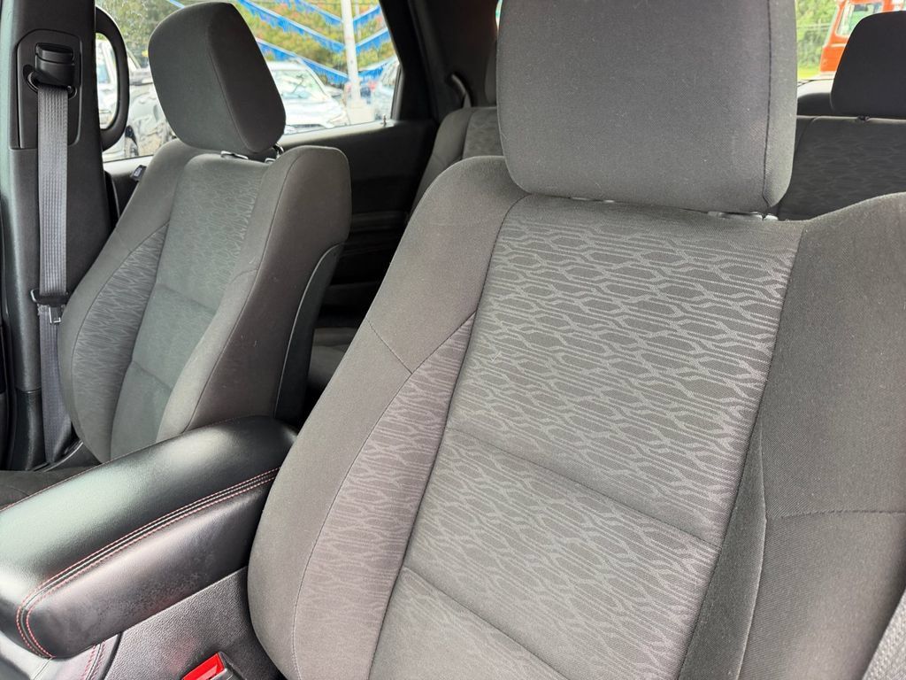 Used 2023 Dodge Durango R/T w/ Blacktop Package RWD image 13