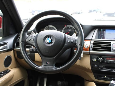 Used 2012 BMW X5 M image 14