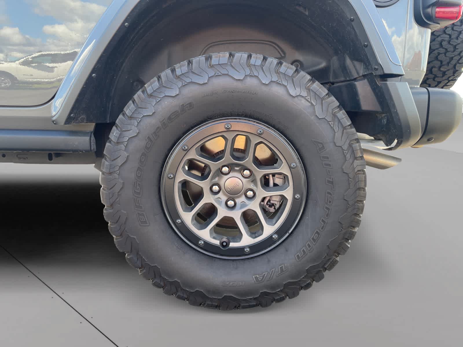 Used 2023 Jeep Wrangler Unlimited Rubicon 392 w/ Xtreme Recon 35" Tire Package AWD/4WD image 9