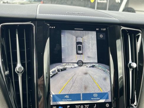 Used 2025 Volvo XC60 T8 Plus w/ Protection Package Premier image 33