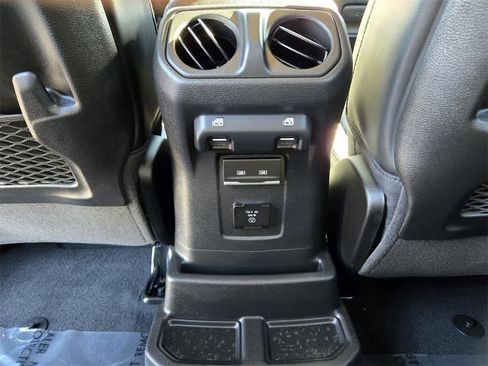 New 2025 Jeep Wrangler Unlimited Rubicon image 11
