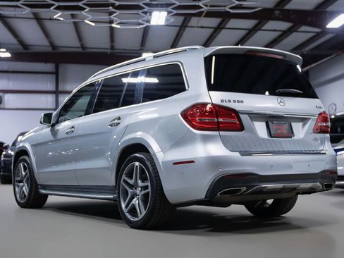Used 2017 Mercedes-Benz GLS 550 4MATIC image 16