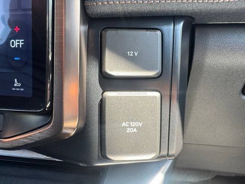 Used 2022 Ford F150 Lightning Lariat AWD/4WD image 40