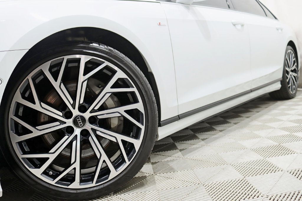 Used 2023 Audi A8 L 3.0T w/ Luxury Package AWD/4WD image 4
