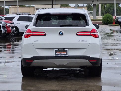 Used 2025 BMW X3 xDrive30i w/ Premium Package AWD/4WD image 5