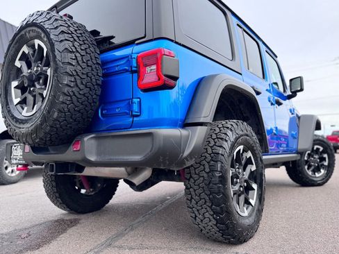 Used 2025 Jeep Wrangler Unlimited Rubicon image 32