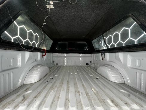 Used 2017 Ford F250 XL w/ Power Equipment Group AWD/4WD image 22