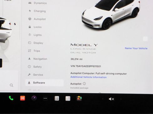 Used 2023 Tesla Model Y Long Range image 15