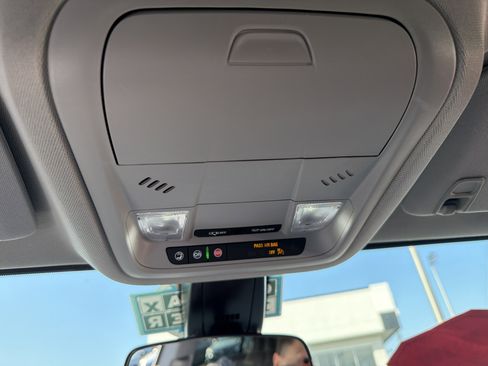 Certified 2023 GMC Acadia SLE image 25