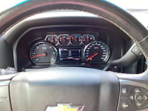 Used 2018 Chevrolet Silverado 1500 LT w/ Texas Edition image 17