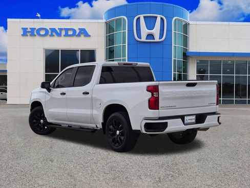Used 2024 Chevrolet Silverado 1500 Custom image 5