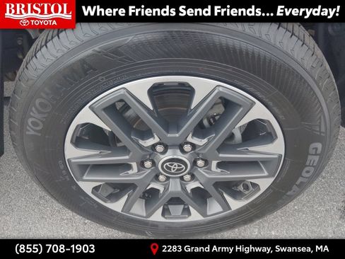 Used 2022 Toyota Tundra Limited AWD/4WD image 13