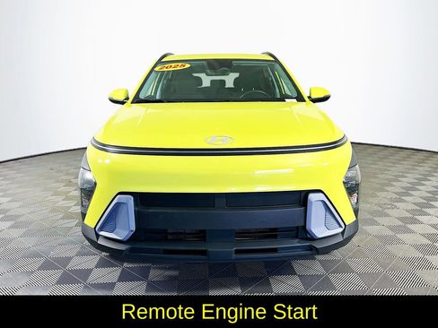 Used 2025 Hyundai Kona SEL AWD/4WD image 4