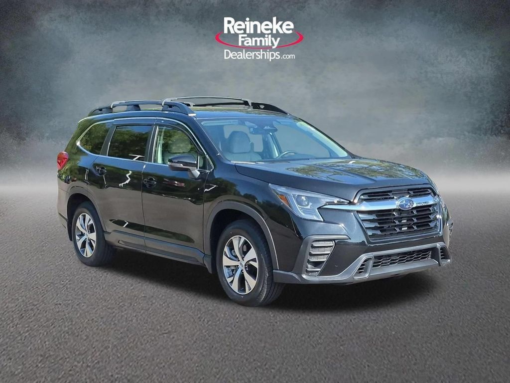 Used 2023 Subaru Ascent Premium w/ Convenience Package AWD/4WD image 4