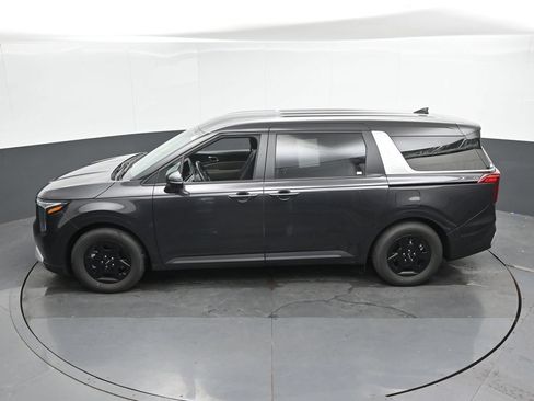 Used 2026 Kia Carnival FWD image 36