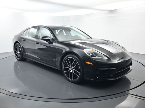 Certified 2023 Porsche Panamera Platinum Edition RWD image 17