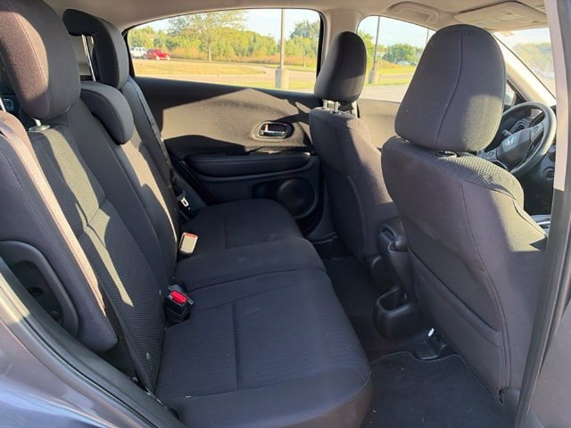 Used 2016 Honda HR-V LX image 10