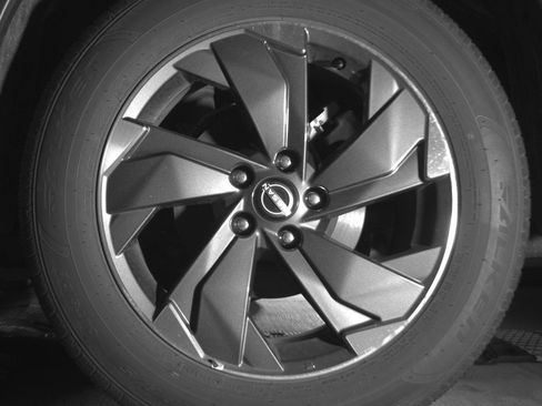 Used 2025 Nissan Rogue SV image 14