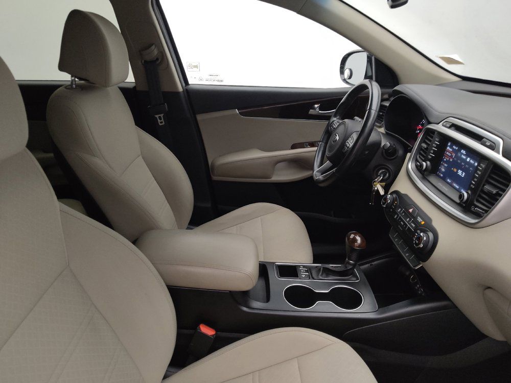 Used 2017 Kia Sorento AWD w/ LX Convenience Package image 21