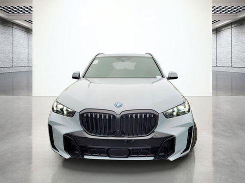 New 2026 BMW X5 xDrive50e w/ M Sport Package image 3