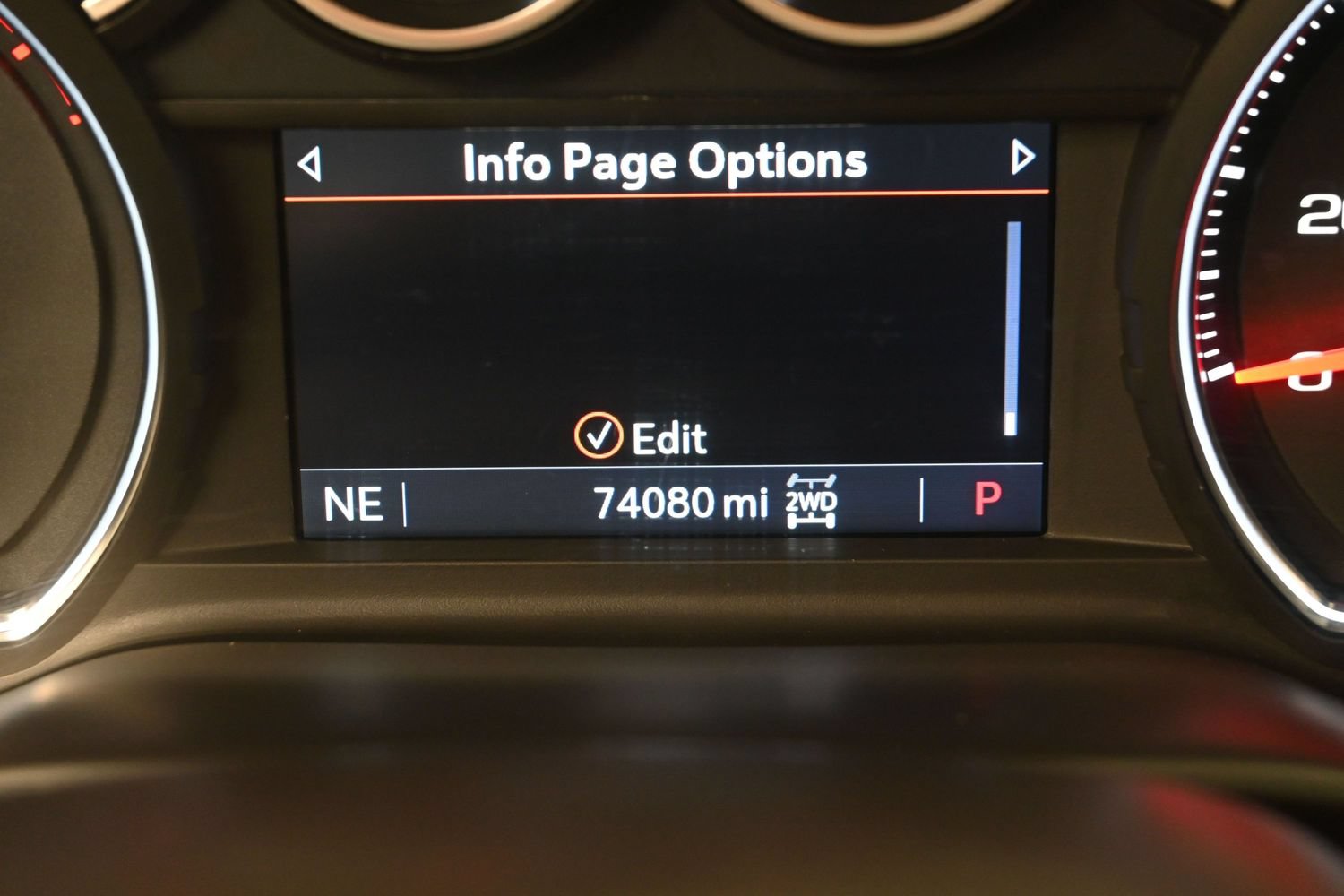 Used 2021 Chevrolet Silverado 1500 LT Trail Boss w/ Bed Protection Package AWD/4WD image 16