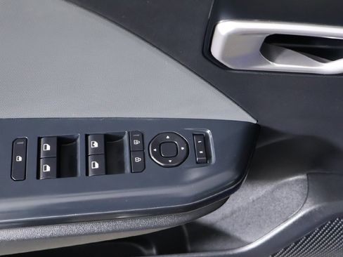 Used 2025 Kia K4 LXS image 30