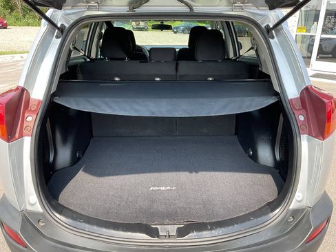 Used 2014 Toyota RAV4 XLE AWD/4WD image 32