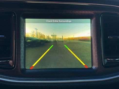 Used 2018 Dodge Challenger R/T Plus image 31