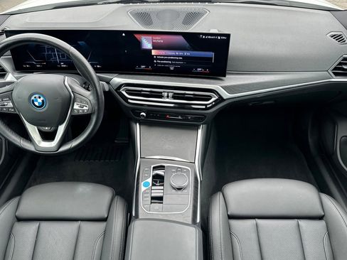 Used 2023 BMW i4 eDrive35 w/ Premium Package RWD image 12