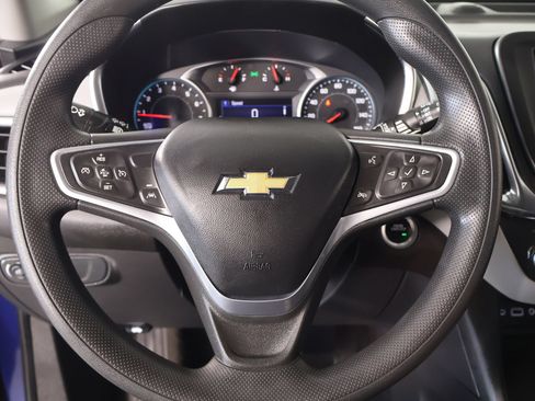 Used 2022 Chevrolet Equinox LT FWD image 3