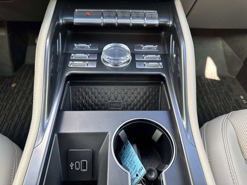 New 2025 Lincoln Nautilus Premier w/ Jet Appearance Package image 29