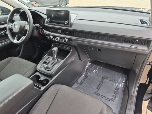 Used 2024 Honda CR-V LX image 26