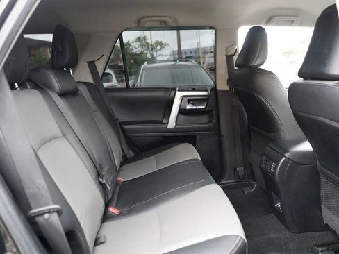 Used 2022 Toyota 4Runner SR5 Premium AWD/4WD image 20