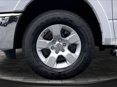 New 2026 RAM 1500 Big Horn AWD/4WD image 12