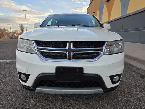 Used 2018 Dodge Journey SXT w/ Premium Group image 4