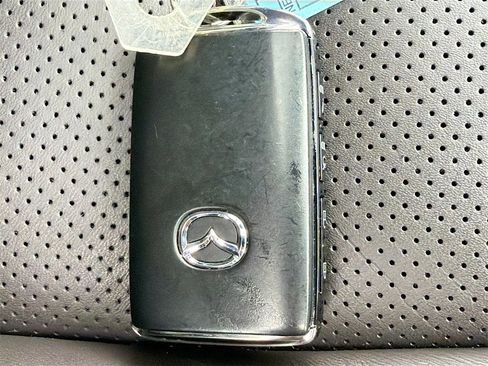 Used 2025 MAZDA CX-5 Signature image 39