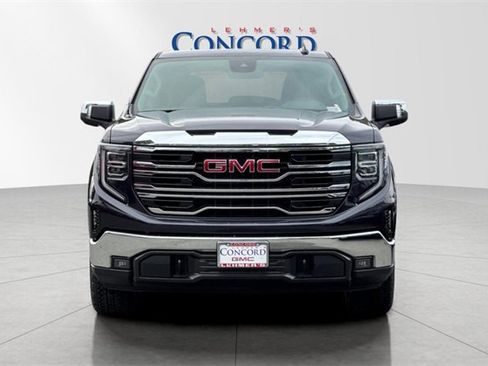 New 2026 GMC Sierra 1500 SLT w/ SLT Premium Package image 9