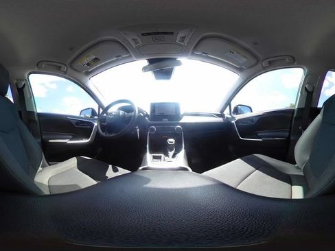 Used 2023 Toyota RAV4 LE FWD image 15