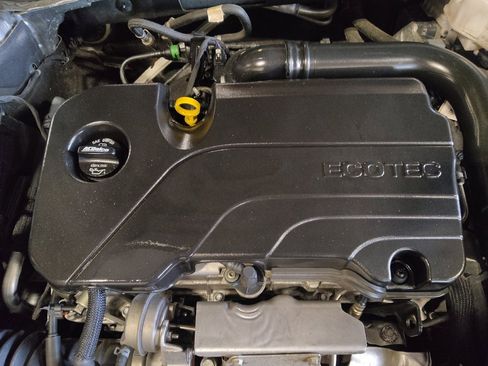 Used 2024 Chevrolet Malibu LT image 30