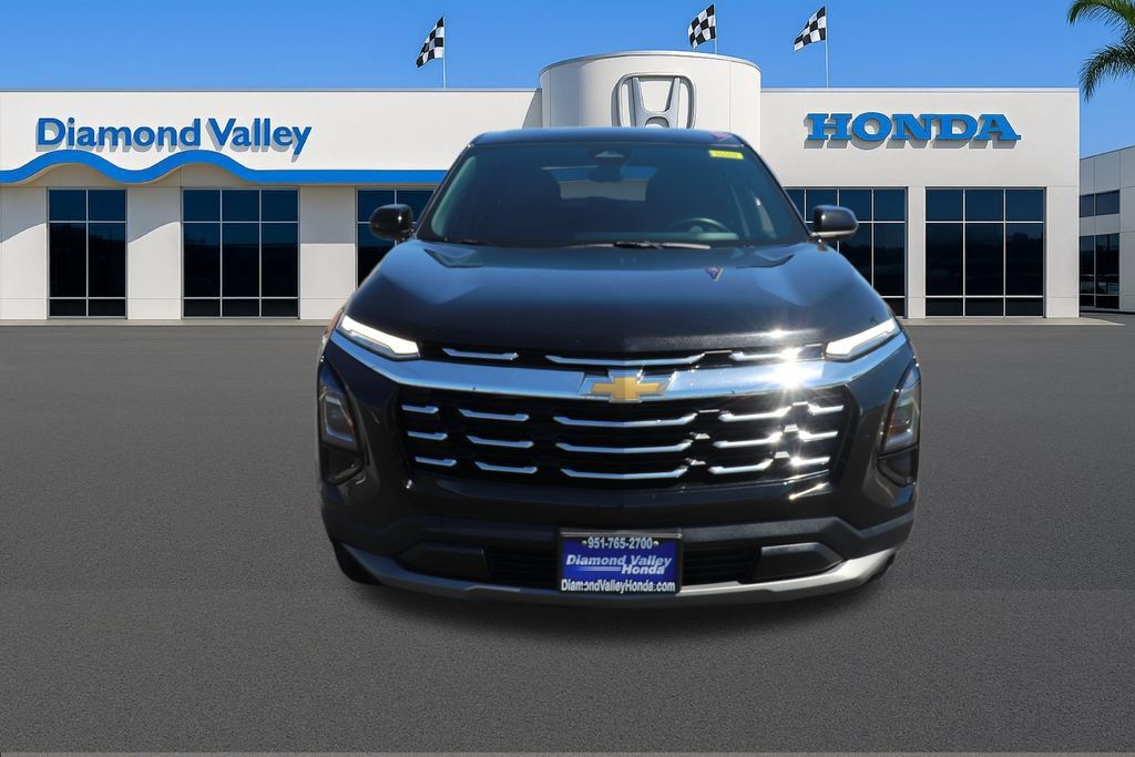 Used 2026 Chevrolet Equinox LT FWD image 2