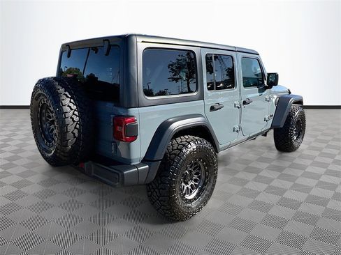 Used 2024 Jeep Wrangler Sport S image 7