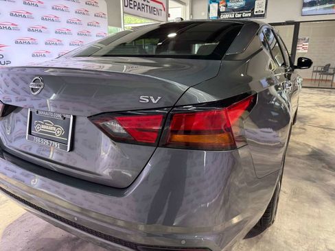 Used 2021 Nissan Altima 2.5 SV image 5