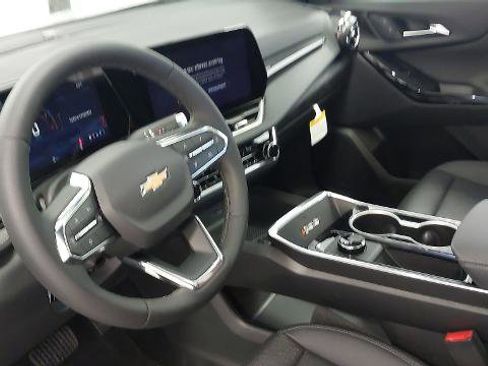New 2026 Chevrolet Equinox LT w/ Convenience Package II image 17