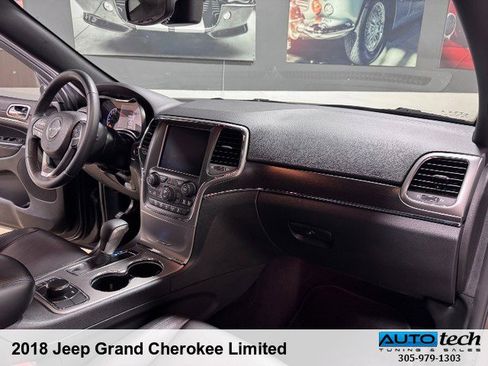 Used 2018 Jeep Grand Cherokee Limited image 34