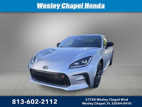 Used 2024 Toyota GR86 RWD image 1