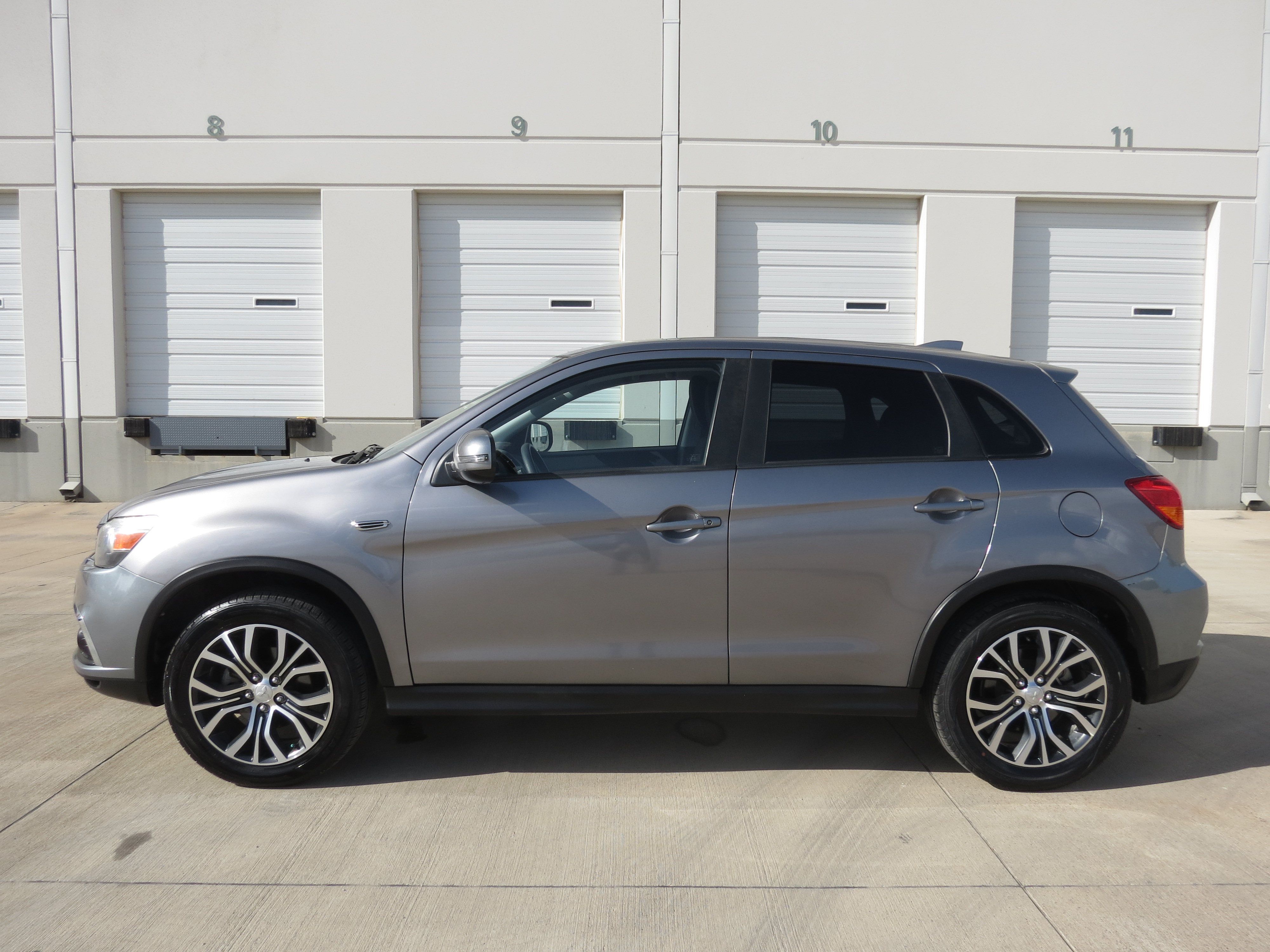 Used 2019 Mitsubishi Outlander Sport ES FWD image 5